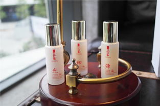 羽西蟲草煥顏定制精華液 系列 產(chǎn)品圖片392581 瑞麗網(wǎng)化妝品庫 Rayli.com.cn