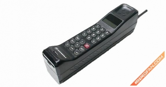 從奢侈品到消費電子產品 手機發展歷史回顧|摩托羅拉|愛立信|iPhone_手機_新浪科技_新浪網